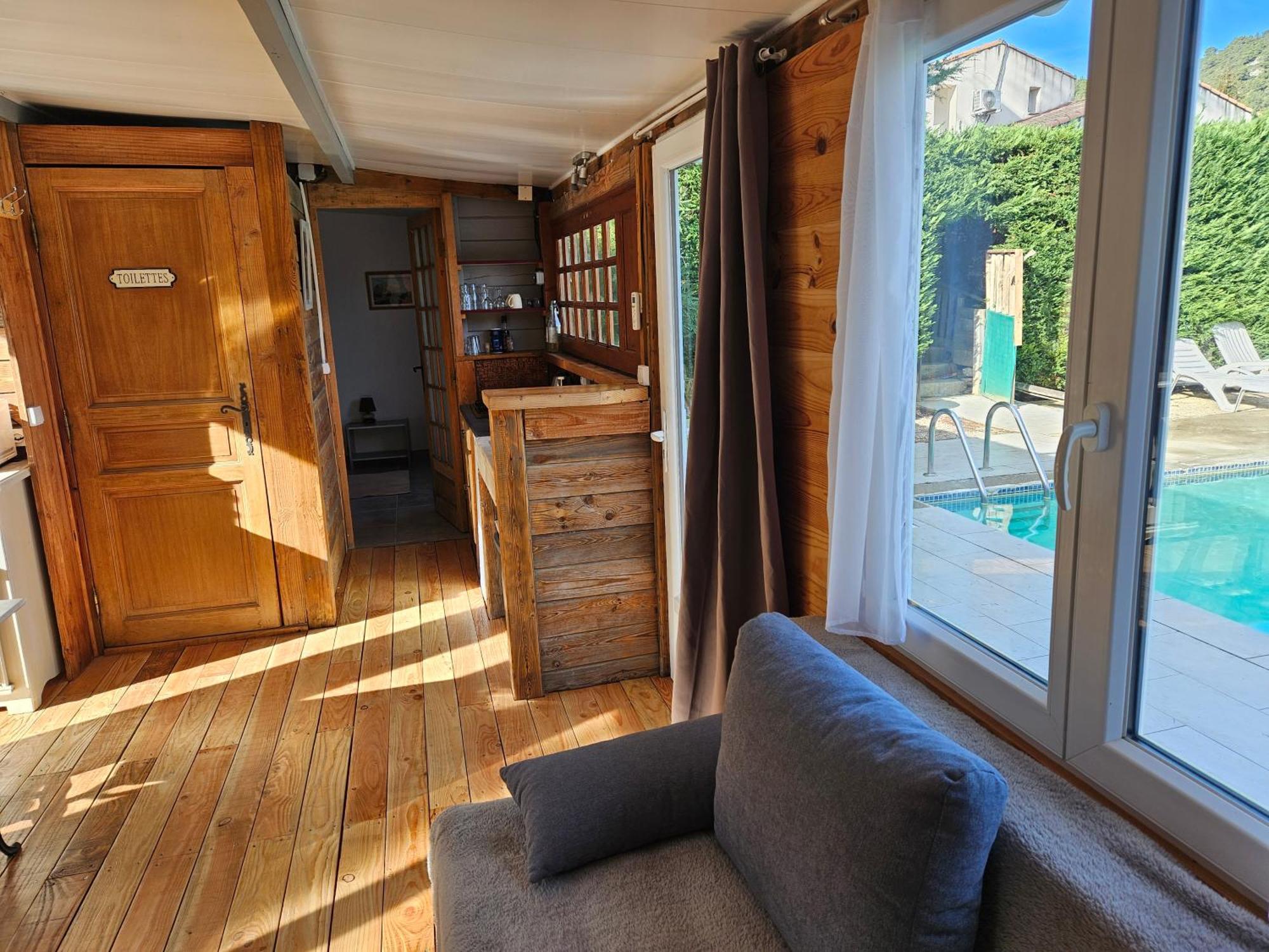 Chalet Banane Devant Piscine, A 6Km Du Festival De Piano De La Roque D'Antheron Rognes Екстер'єр фото